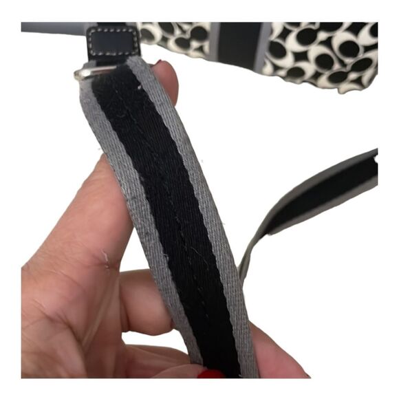 Coach 3 Piece Set F43893 Black White Heritage Signature Swing Pack Bag Wristlet - Picture 9 of 15